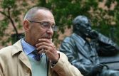 Путин открыл памятник поэту Сергею Михалкову на Поварской улице Москвы