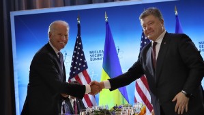 Эксперт: дело пленок Байдена- Порошенко может оказаться неприятным сюрпризом для Зеленского