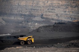 «А-Проперти» договорилась о переходе 5% Эльгинского угольного проекта Госкорпорации Ростех