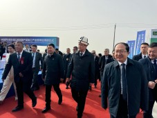 Бакыт Торобаев принял участие в открытии нового Контрольного склада Кыргызстана в Китае