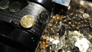 Cтоимость бивалютной корзины опустилась ниже уровня в 42 рубля