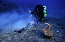 Греческие ученые исследуют корабль XVI века, затонувший во время битвы при Лепанто